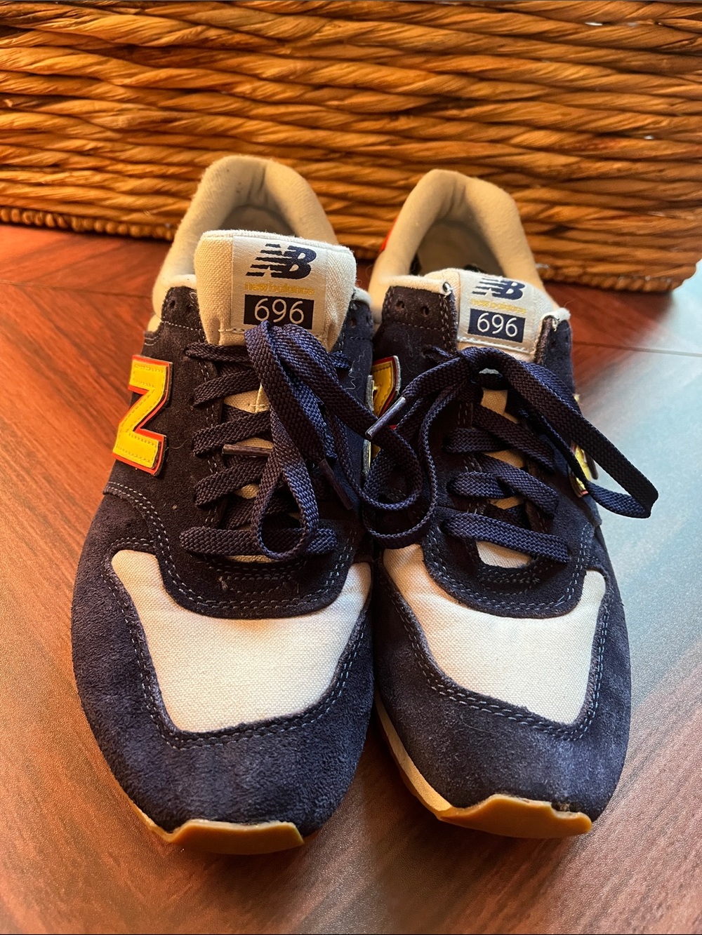 New Balance womens Navy, White and Yellow '696' Sneakers, size 9.5/10 EU 41
